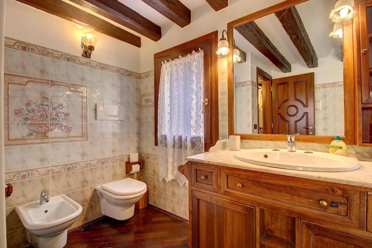Marcopolo Private~Terrace Apartment Venice